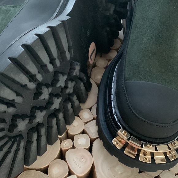 Sandro Green and Black Ankle Boots with Gold Accent - Picture 8 of 10